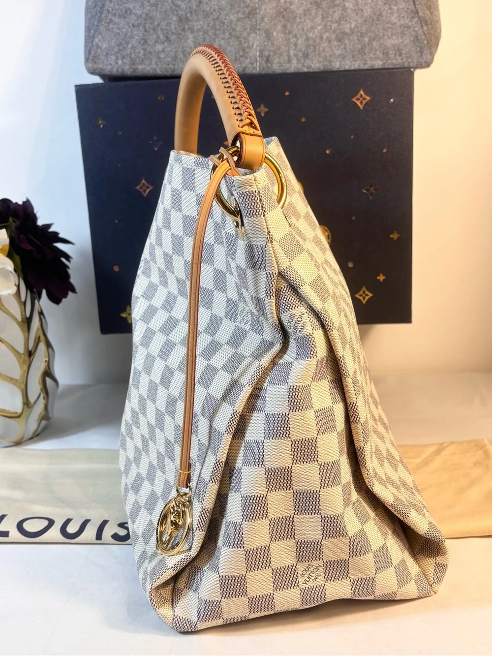 Amazing Louis Vuitton Artsy Azur